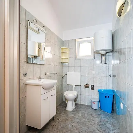 Apartment With Swimming Pool Nikola Nin