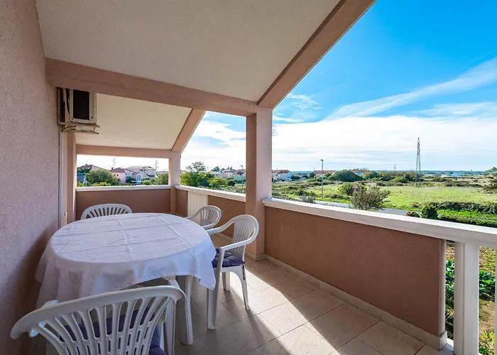 Apartamento 1 With Swimming Pool Nikola *